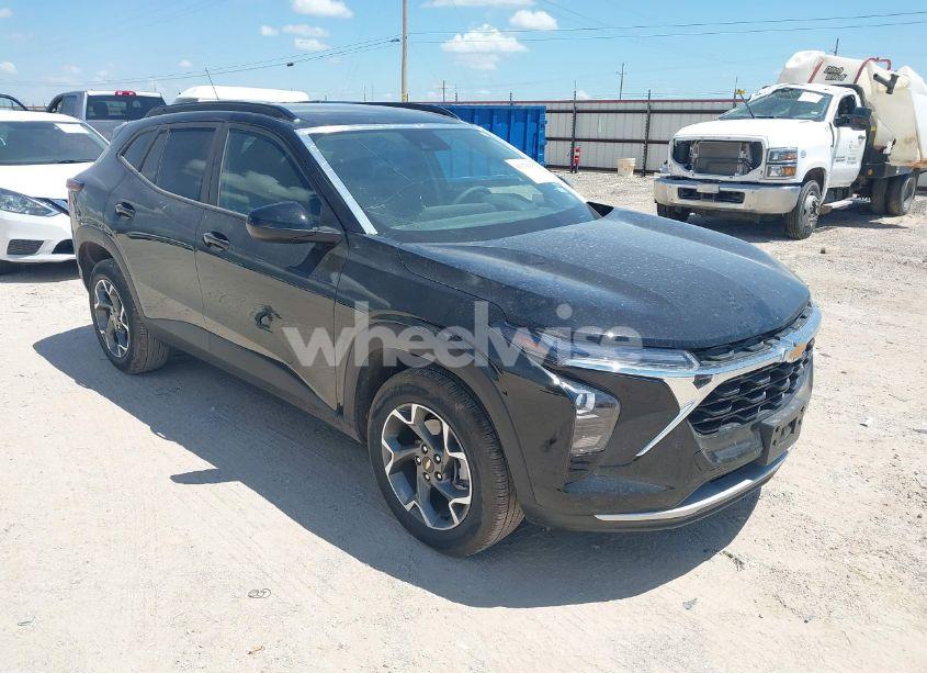 2025 Chevrolet Trax FWD LT (VIN KL77LHEP7SC184152) main photo