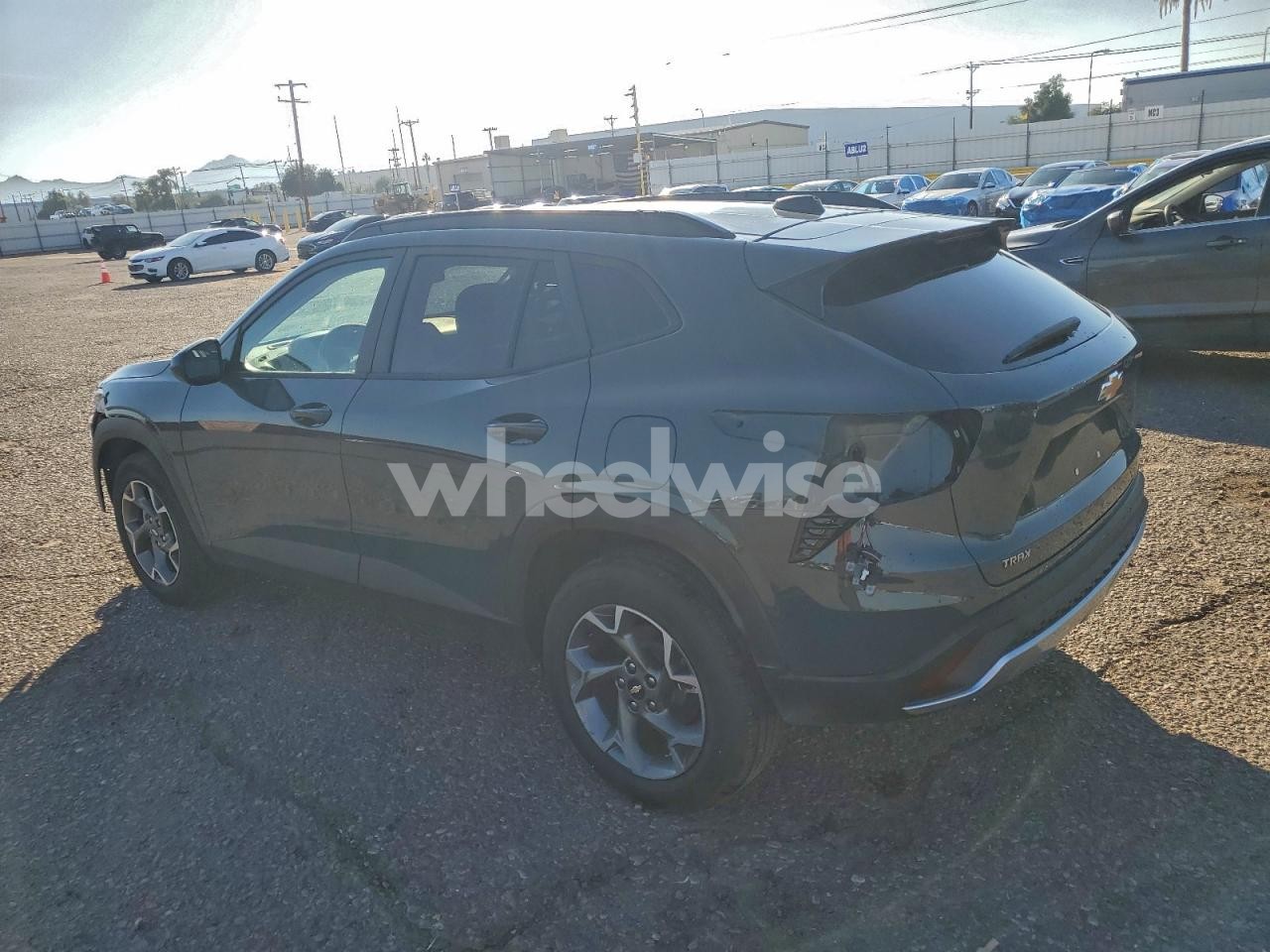Photo 2 of 2025 CHEVROLET TRAX 1LT (VIN KL77LHEP8SC247209)