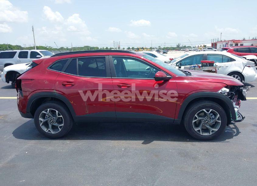 Photo 14 of 2025 Chevrolet Trax FWD LT (VIN KL77LHEP9SC194245)