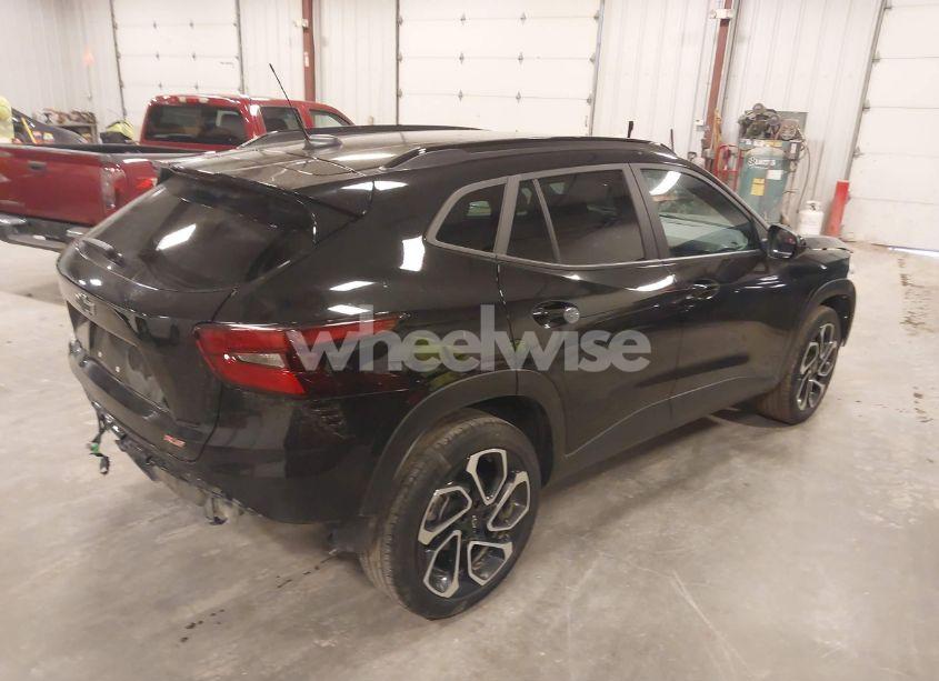 Photo 4 of 2024 Chevrolet Trax FWD 2RS (VIN KL77LJE23RC010648)