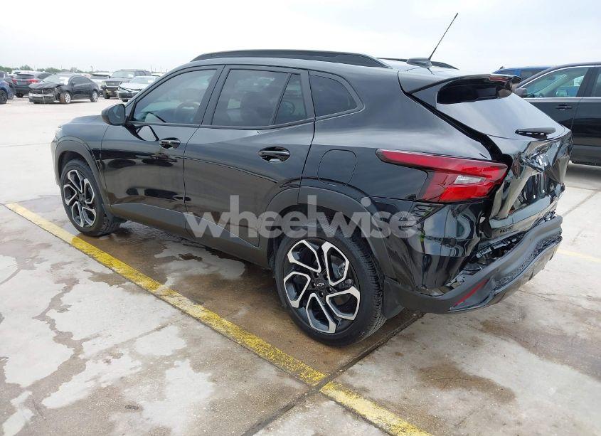 Photo 3 of 2025 Chevrolet Trax FWD 2RS (VIN KL77LJEP0SC034200)