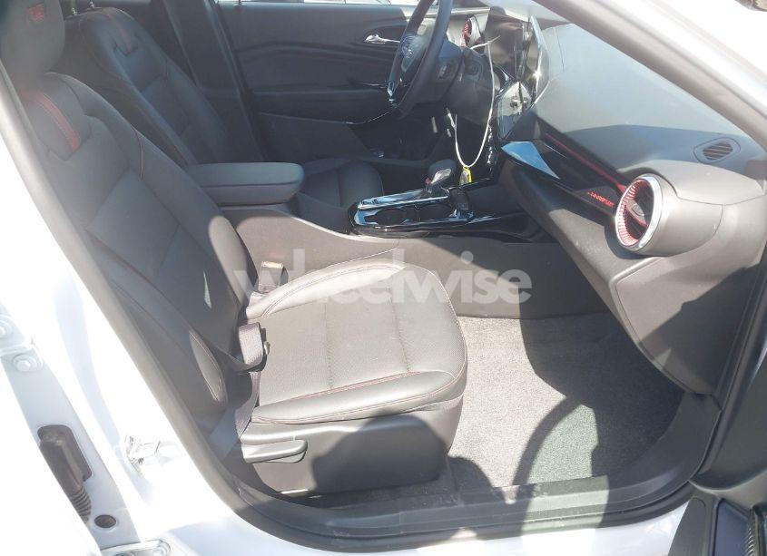 Photo 5 of 2025 Chevrolet Trax FWD 2RS (VIN KL77LJEP1SC165782)