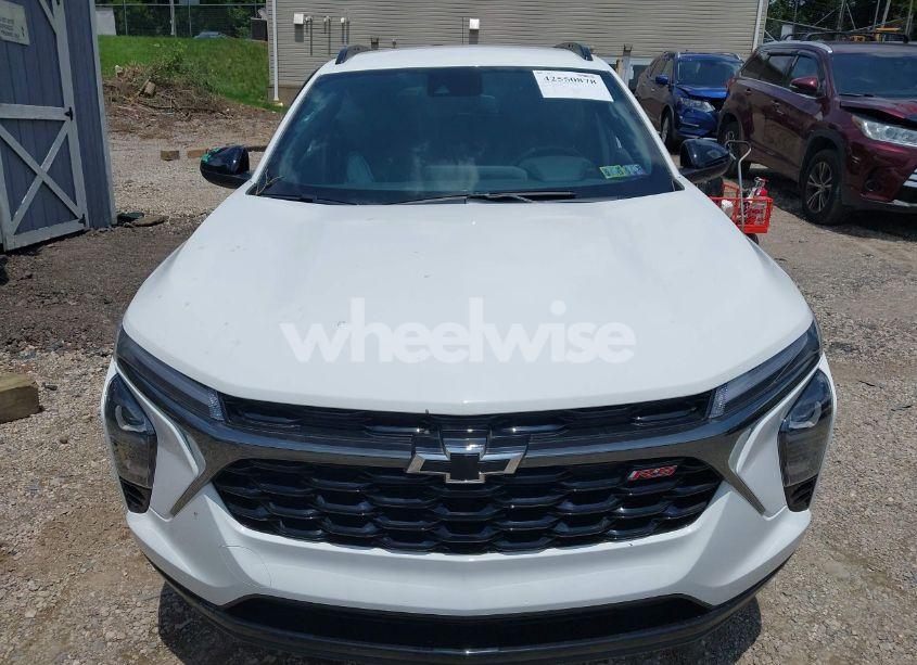 Photo 13 of 2025 Chevrolet Trax FWD 2RS (VIN KL77LJEP2SC000811)