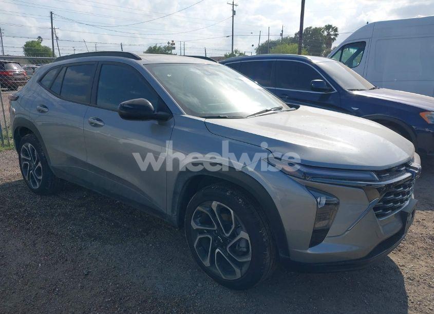2025 Chevrolet Trax FWD 2RS (VIN KL77LJEP4SC118004) main photo