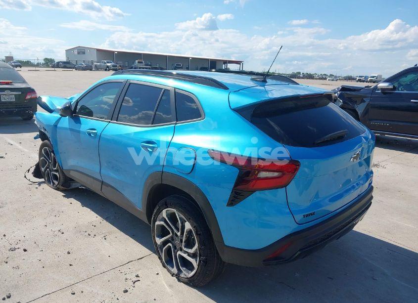 Photo 3 of 2025 Chevrolet Trax FWD 2RS (VIN KL77LJEP5SC052448)