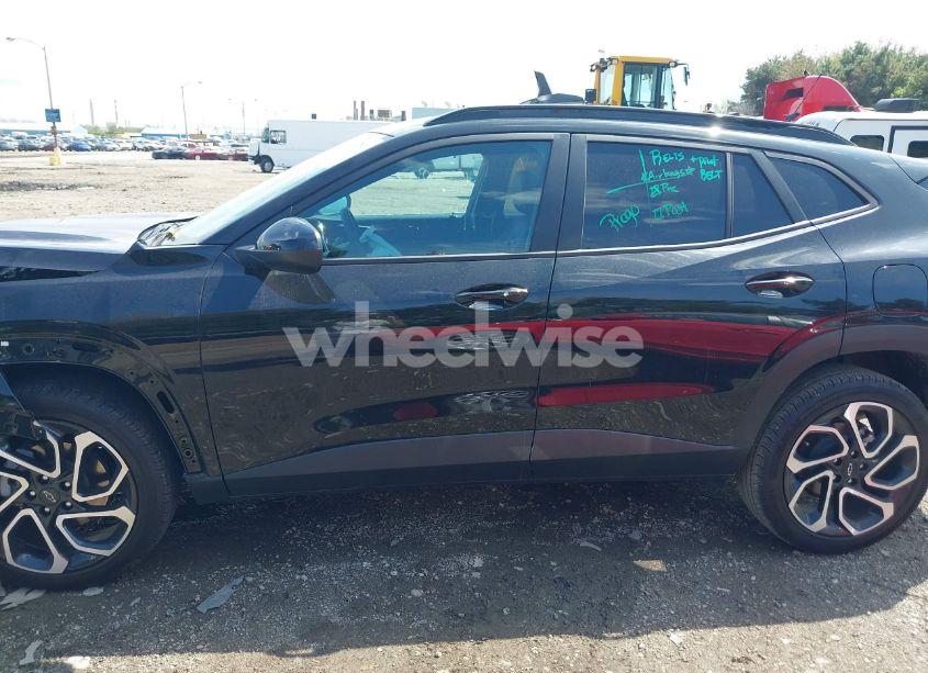 Photo 15 of 2025 Chevrolet Trax FWD 2RS (VIN KL77LJEP6SC080131)