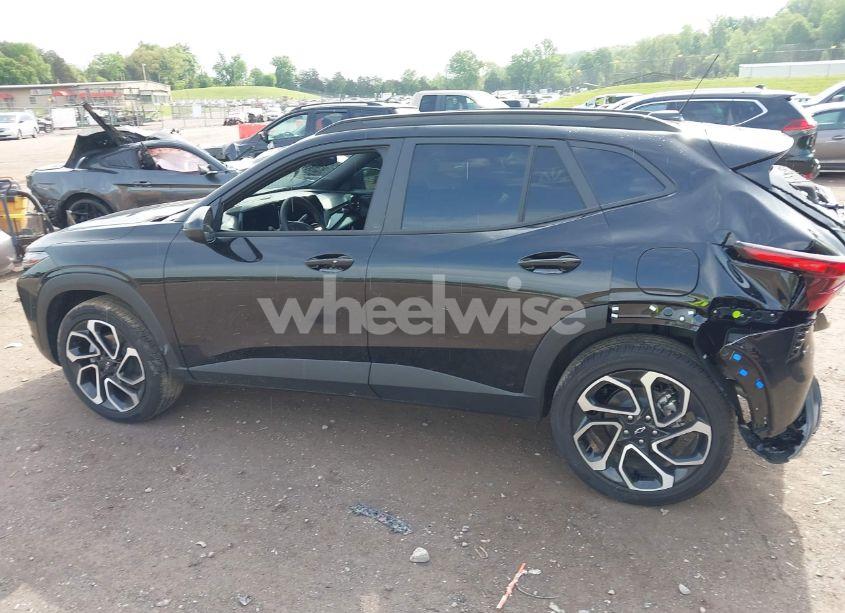 Photo 14 of 2025 Chevrolet Trax FWD 2RS (VIN KL77LJEP6SC219657)