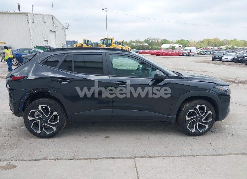 Photo 14 of 2025 Chevrolet Trax FWD 2RS (VIN KL77LJEP7SC151580)