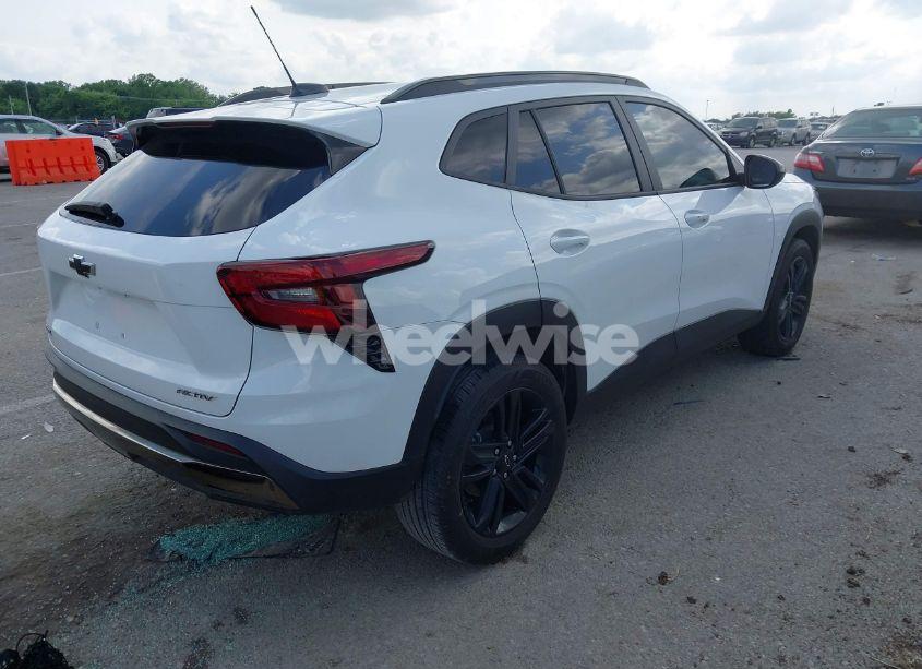 Photo 4 of 2024 Chevrolet Trax FWD ACTIV (VIN KL77LKE20RC087127)