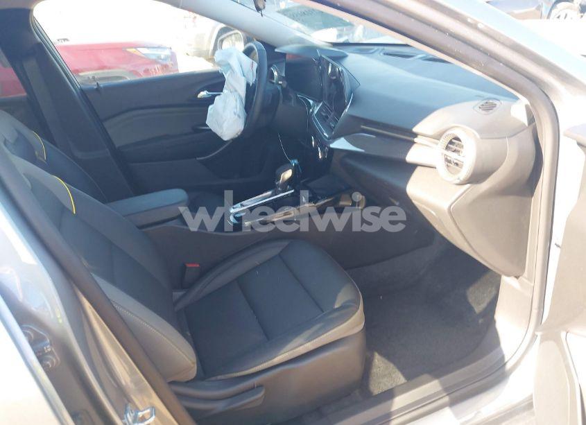 Photo 5 of 2024 Chevrolet Trax FWD ACTIV (VIN KL77LKE20RC161386)