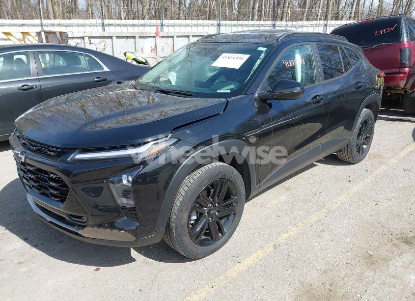 Photo 2 of 2024 Chevrolet Trax FWD ACTIV (VIN KL77LKE22RC106616)