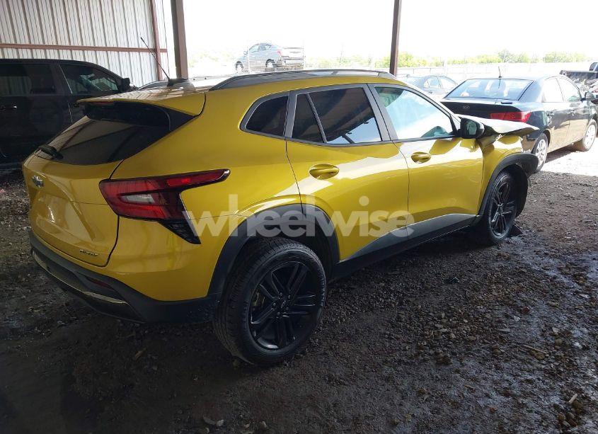 Photo 4 of 2024 Chevrolet Trax FWD ACTIV (VIN KL77LKE23RC013944)