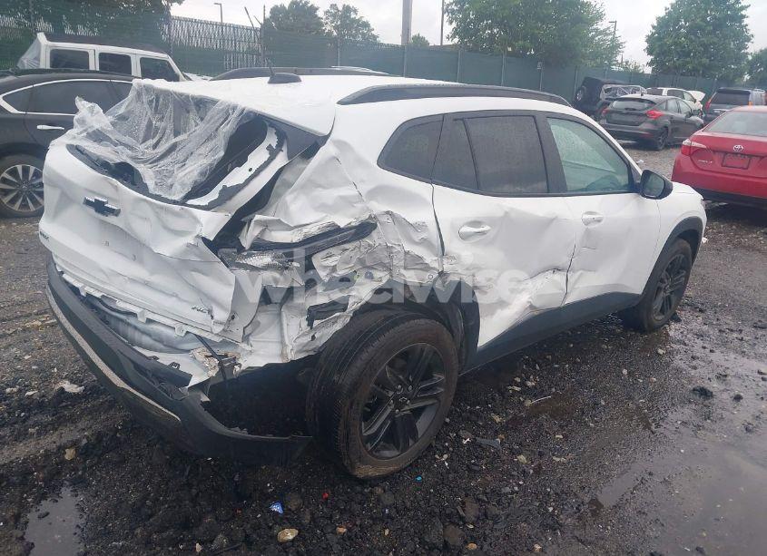 Photo 4 of 2024 Chevrolet Trax FWD ACTIV (VIN KL77LKE23RC079796)