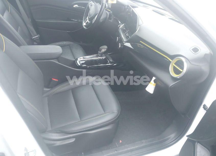 Photo 5 of 2024 Chevrolet Trax FWD ACTIV (VIN KL77LKE23RC079796)