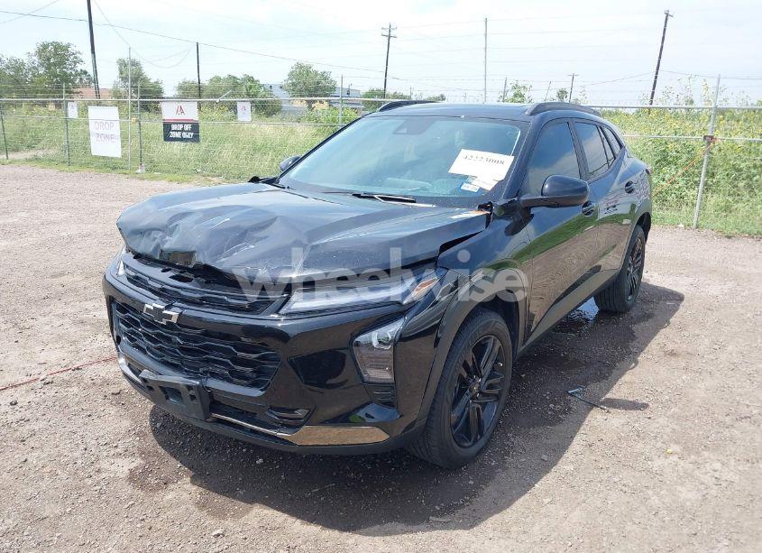 Photo 2 of 2024 Chevrolet Trax FWD ACTIV (VIN KL77LKE23RC238056)