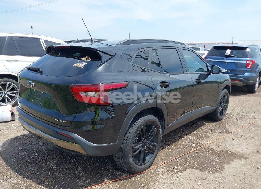 Photo 4 of 2024 Chevrolet Trax FWD ACTIV (VIN KL77LKE23RC238056)