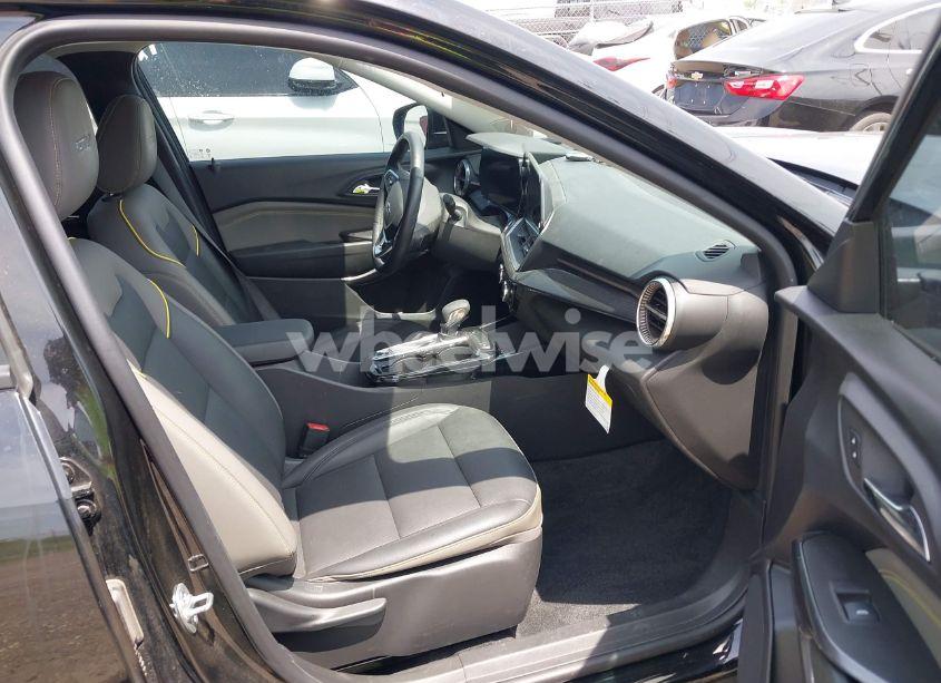 Photo 5 of 2024 Chevrolet Trax FWD ACTIV (VIN KL77LKE23RC238056)