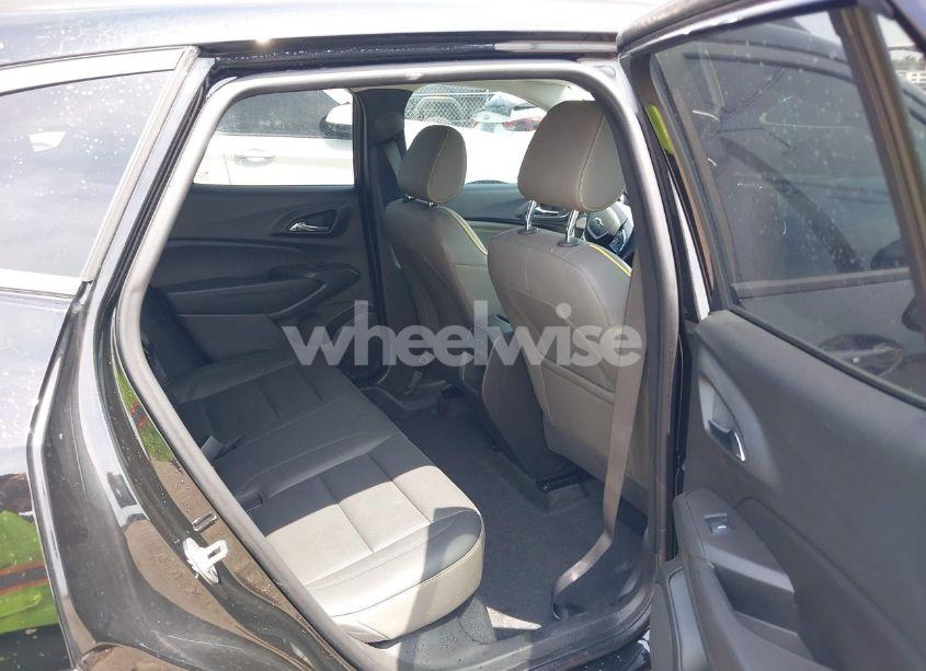 Photo 8 of 2024 Chevrolet Trax FWD ACTIV (VIN KL77LKE23RC238056)