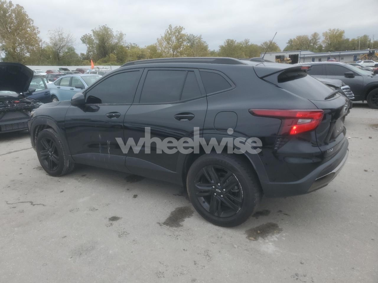 Photo 2 of 2024 CHEVROLET TRAX ACTIV (VIN KL77LKE27RC130667)