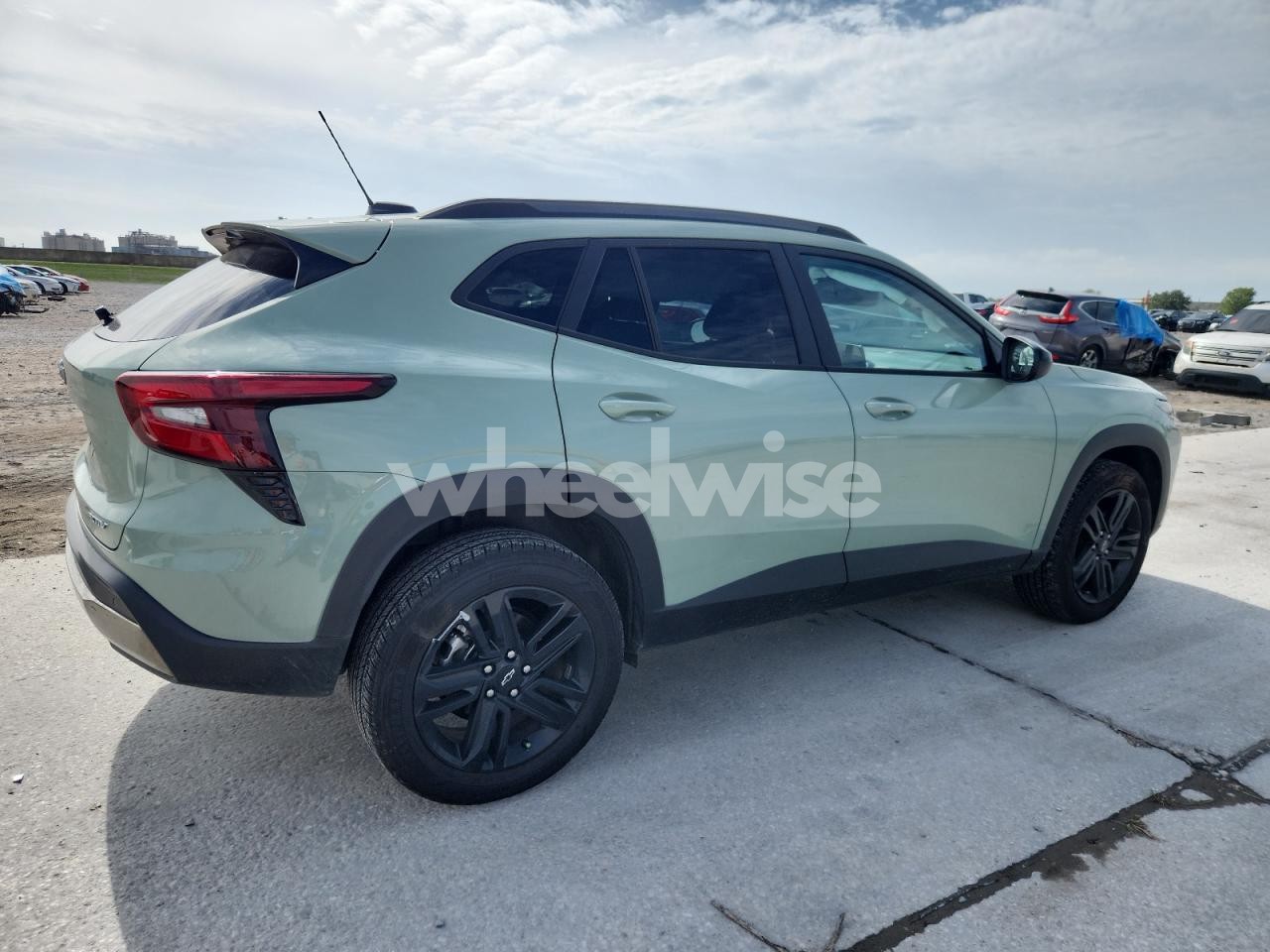 Photo 3 of 2025 CHEVROLET TRAX ACTIV (VIN KL77LKE28RC005564)