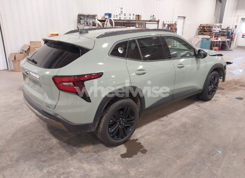 Photo 4 of 2024 Chevrolet Trax FWD ACTIV (VIN KL77LKE2XRC085286)