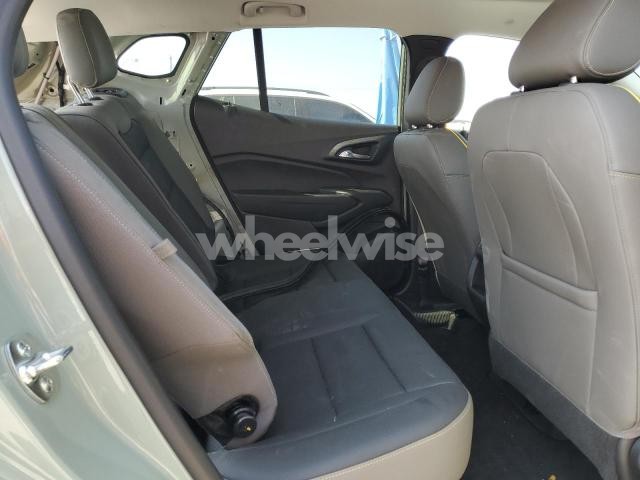 Photo 2 of 2025 CHEVROLET TRAX ACTIV (VIN KL77LKEP1SC196732)