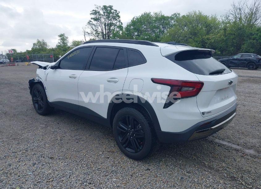 Photo 3 of 2025 Chevrolet Trax FWD ACTIV (VIN KL77LKEP4SC086886)