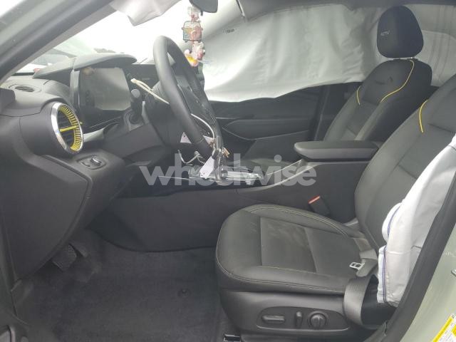 Photo 4 of 2025 CHEVROLET TRAX ACTIV (VIN KL77LKEP7SC180910)