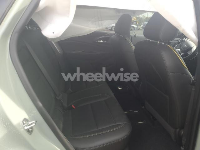 Photo 6 of 2025 CHEVROLET TRAX ACTIV (VIN KL77LKEP7SC180910)