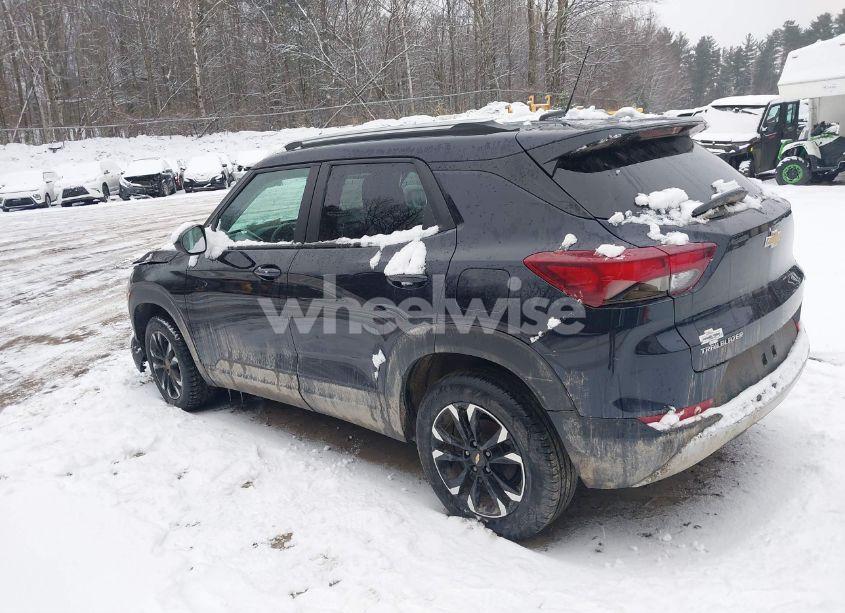 Photo 3 of 2021 Chevrolet Trailblazer FWD LT (VIN KL79MPS22MB113099)