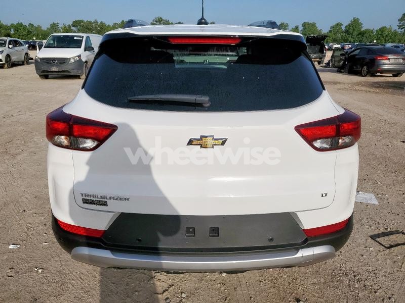 Photo 6 of 2024 CHEVROLET TRAILBLAZER LT (VIN KL79MPS23RB145390)