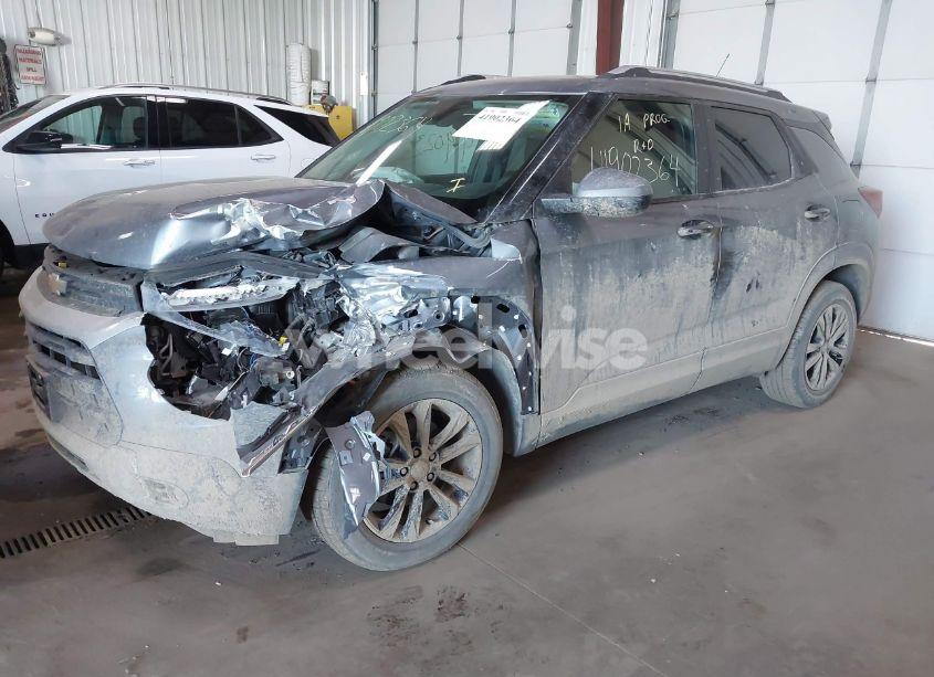 Photo 2 of 2021 Chevrolet Trailblazer FWD LT (VIN KL79MPS27MB156627)