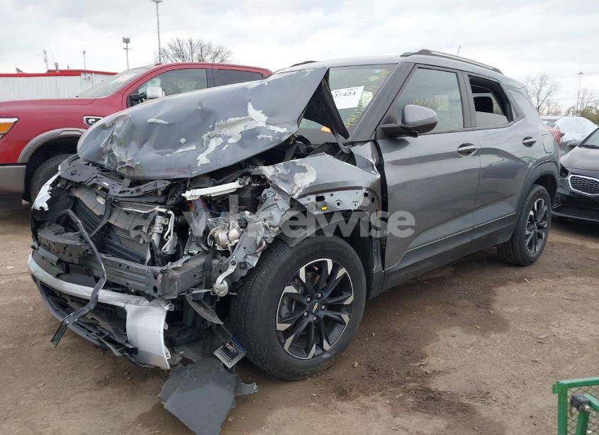 Photo 2 of 2022 Chevrolet Trailblazer FWD LT (VIN KL79MPS29NB072942)