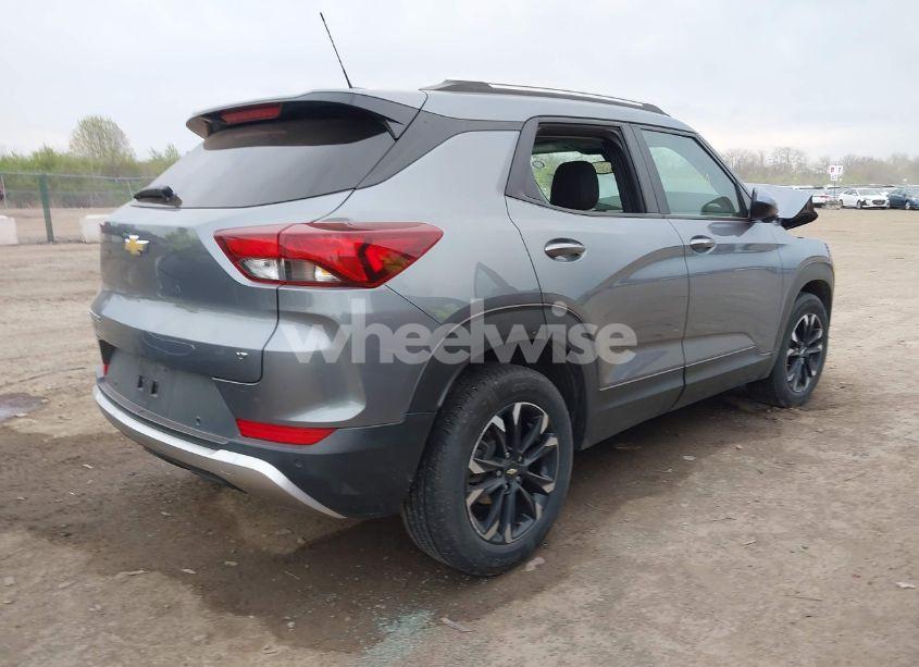 Photo 4 of 2022 Chevrolet Trailblazer FWD LT (VIN KL79MPS29NB072942)