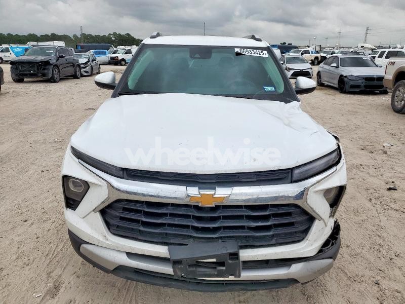 Photo 5 of 2024 CHEVROLET TRAILBLAZER LT (VIN KL79MPSL0RB167100)