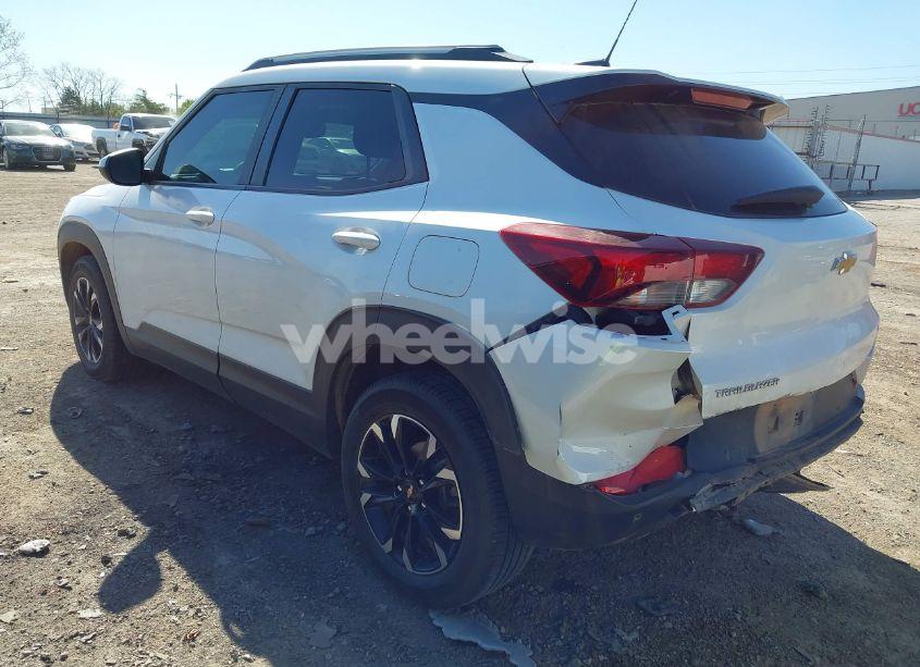 Photo 3 of 2021 Chevrolet Trailblazer FWD LT (VIN KL79MPSL1MB165042)