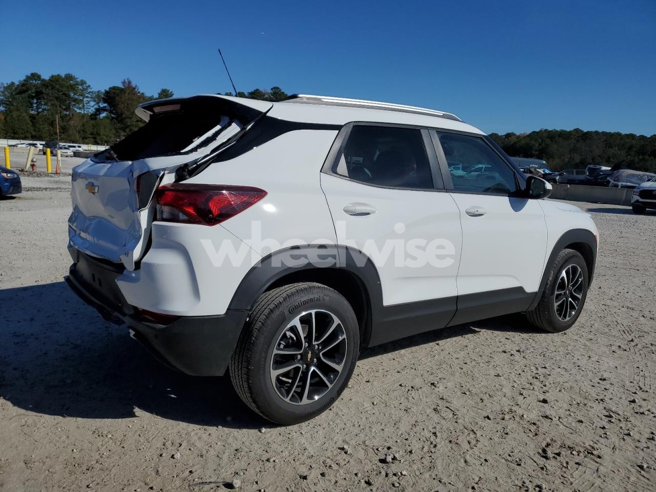 Photo 3 of 2025 CHEVROLET TRAILBLAZER LT (VIN KL79MPSL5SB177515)