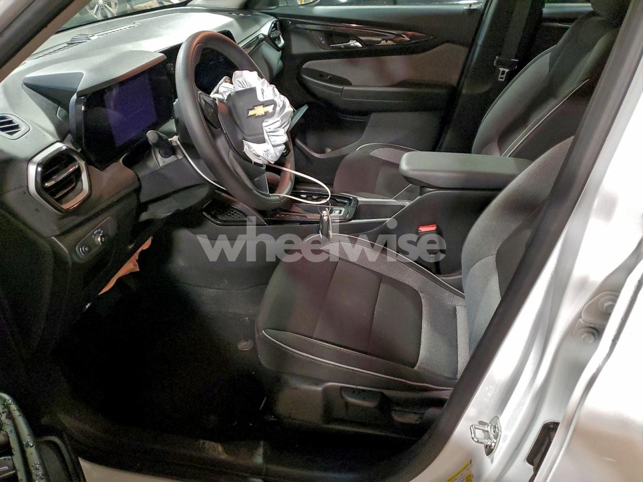 Photo 7 of 2025 CHEVROLET TRAILBLAZER LT (VIN KL79MPSL9SB215246)