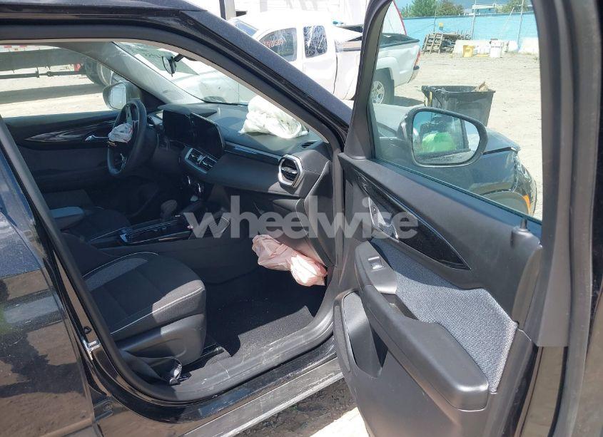 Photo 5 of 2025 Chevrolet Trailblazer AWD LT (VIN KL79MRSL2SB032508)