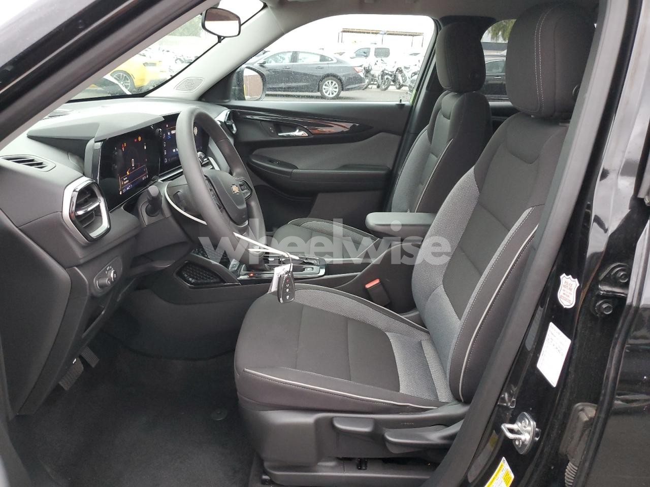 Photo 7 of 2025 CHEVROLET TRAILBLAZER LT (VIN KL79MRSL2SB218758)