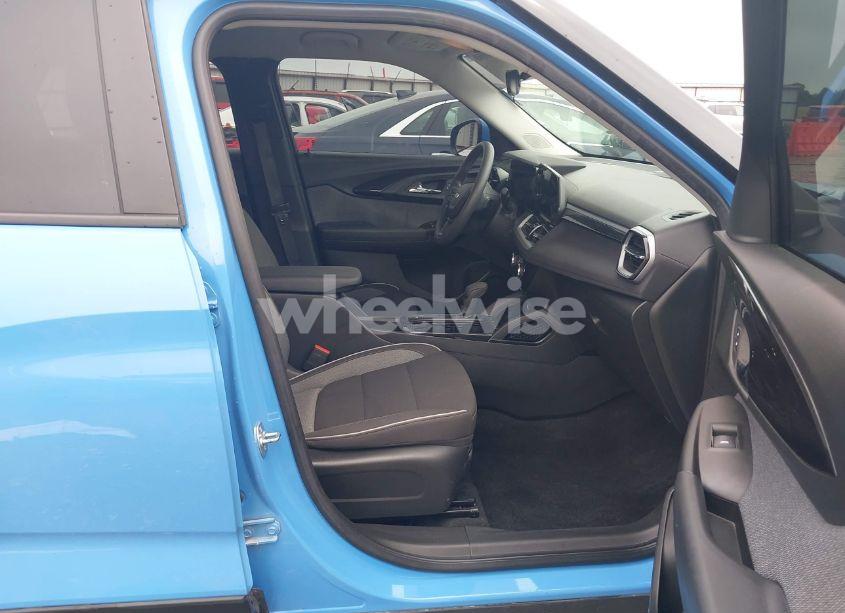Photo 5 of 2024 Chevrolet Trailblazer AWD LT (VIN KL79MRSL6RB047359)