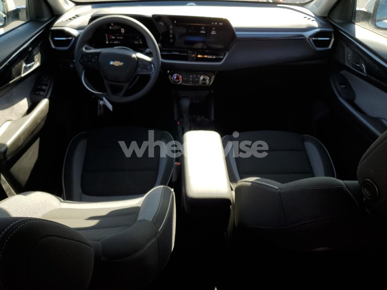 Photo 8 of 2025 CHEVROLET TRAILBLAZER LT (VIN KL79MRSL6SB197400)