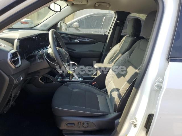 Photo 4 of 2024 CHEVROLET TRAILBLAZER LT (VIN KL79MRSL7RB190367)