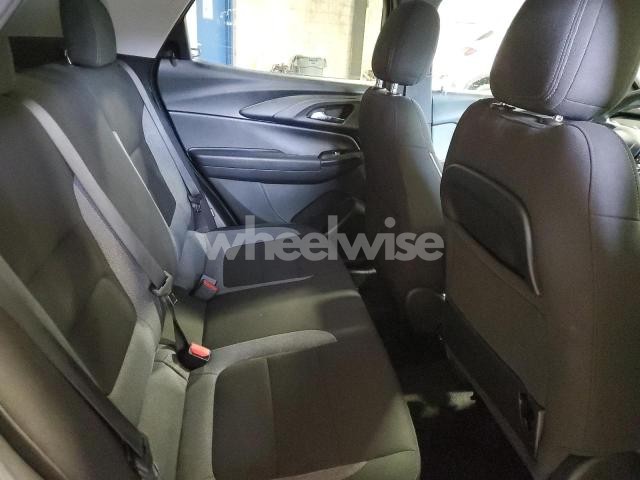 Photo 8 of 2022 CHEVROLET TRAILBLAZER LT (VIN KL79MRSLXNB045687)