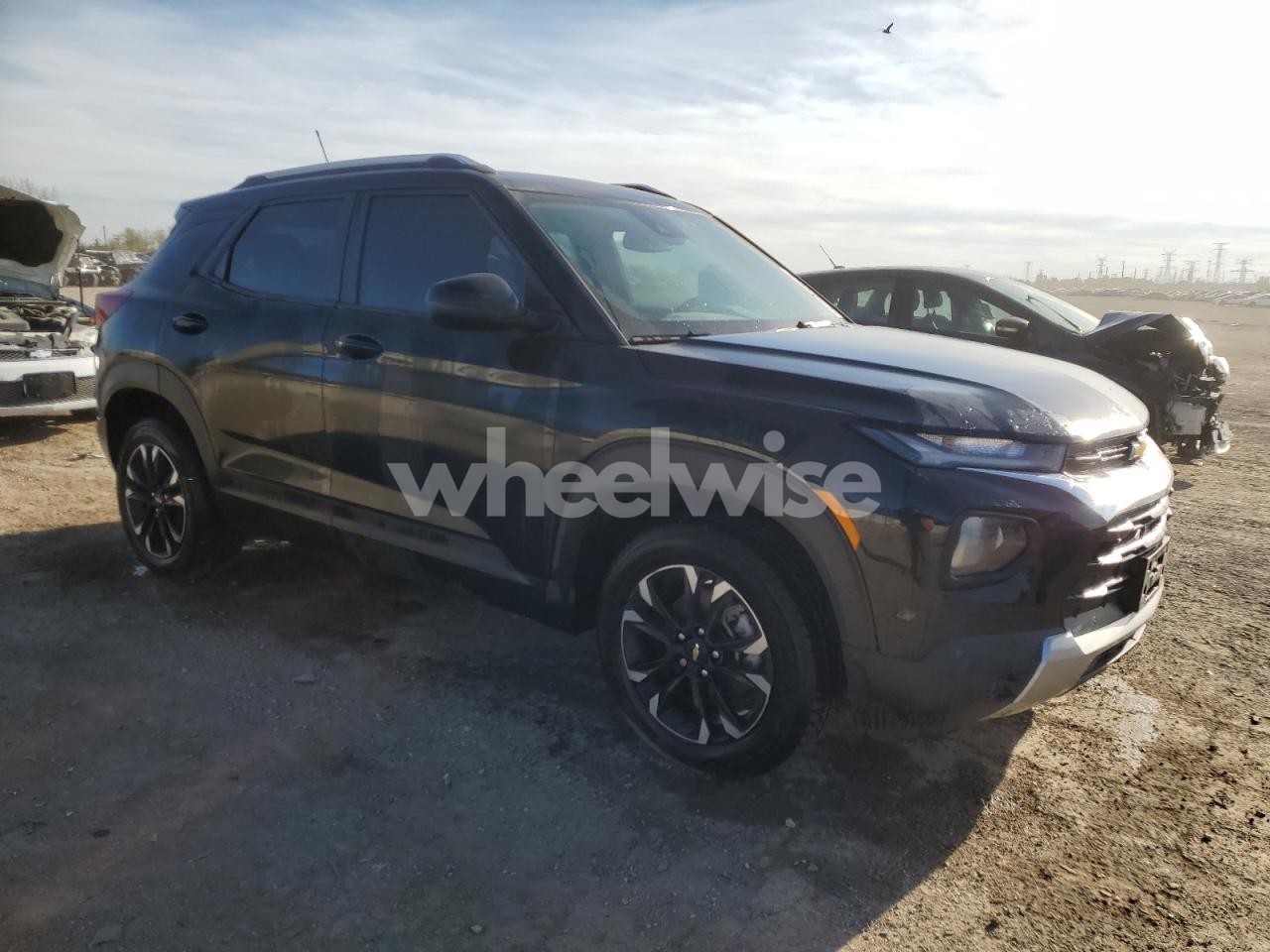 Photo 4 of 2022 CHEVROLET TRAILBLAZER LT (VIN KL79MRSLXNB101451)