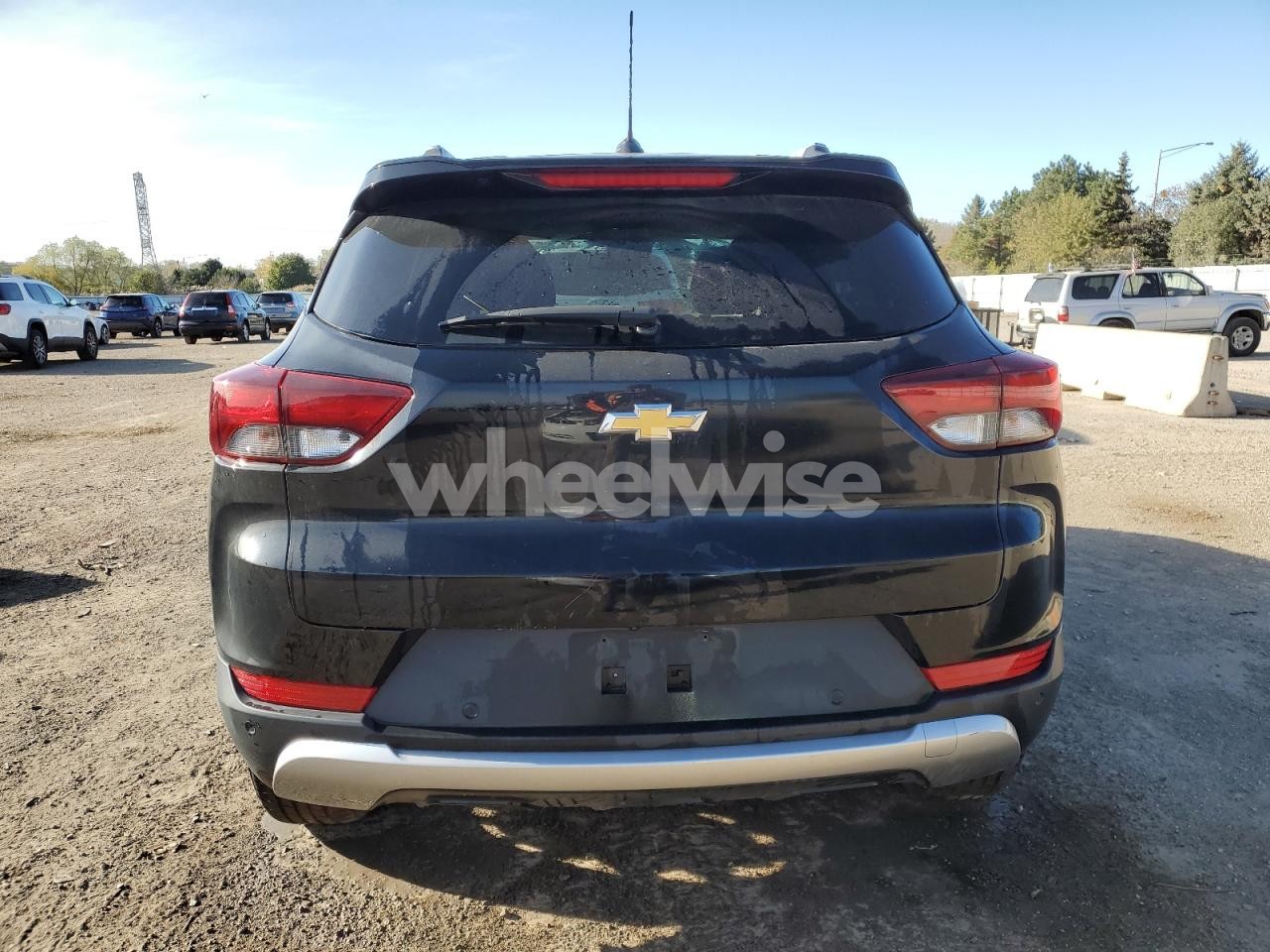 Photo 6 of 2022 CHEVROLET TRAILBLAZER LT (VIN KL79MRSLXNB101451)