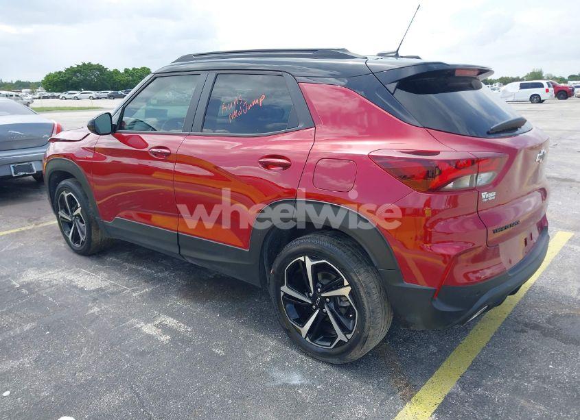 Photo 3 of 2021 Chevrolet Trailblazer FWD RS (VIN KL79MTSL4MB014639)