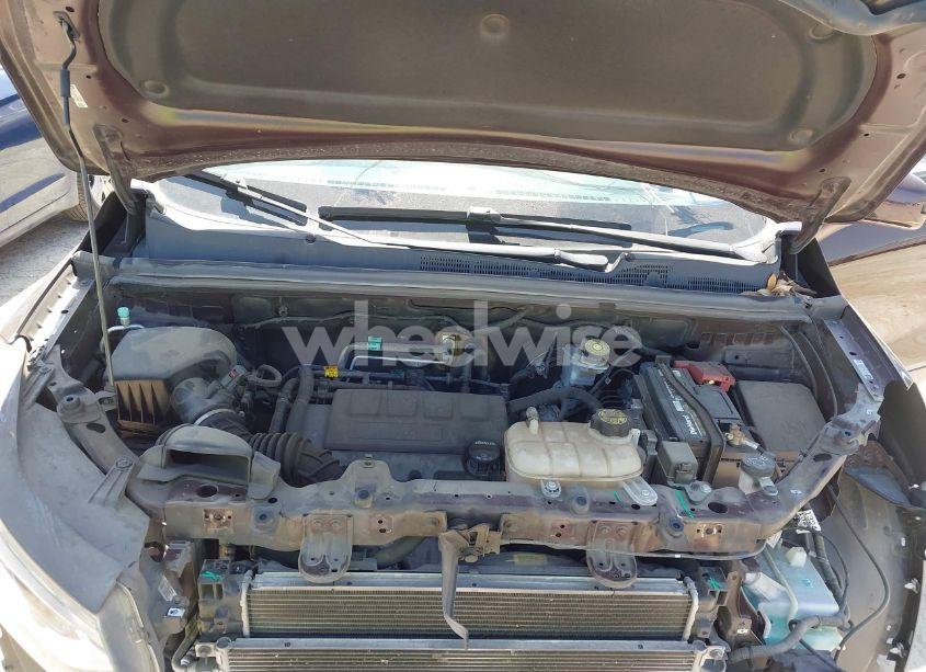 Photo 10 of 2020 Chevrolet Trax FWD LS (VIN KL7CJKSB0LB338704)