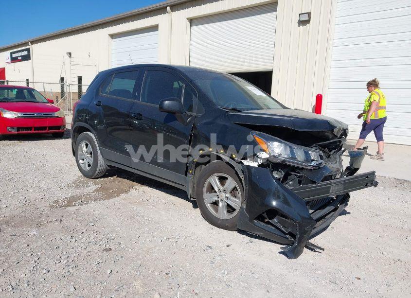 2020 Chevrolet Trax FWD LS (VIN KL7CJKSB1LB059214) main photo