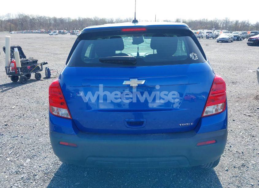 Photo 16 of 2016 Chevrolet Trax 1LS (VIN KL7CJKSB2GB584109)